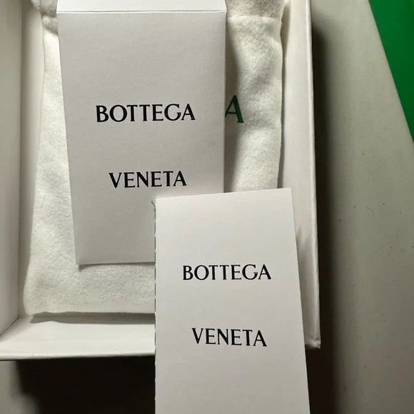 Bottega Veneta Woven Leather Green Card Case